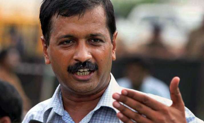 kejriwal attacks union ministers