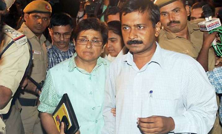 kejriwal meets muslim leaders to clear air on rss link
