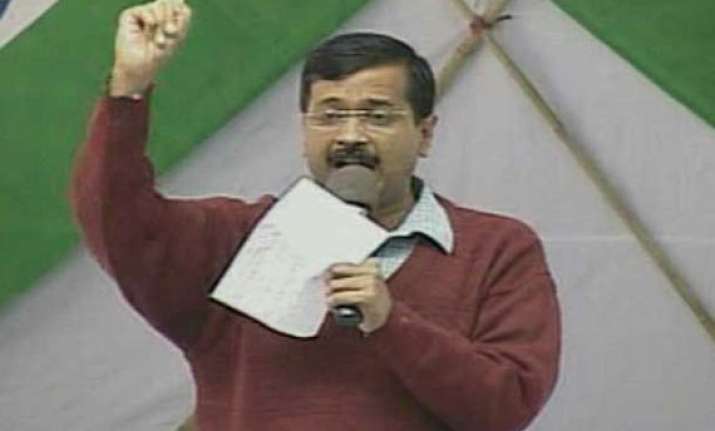 kejriwal accuses bjp congress of misusing cbi when in power