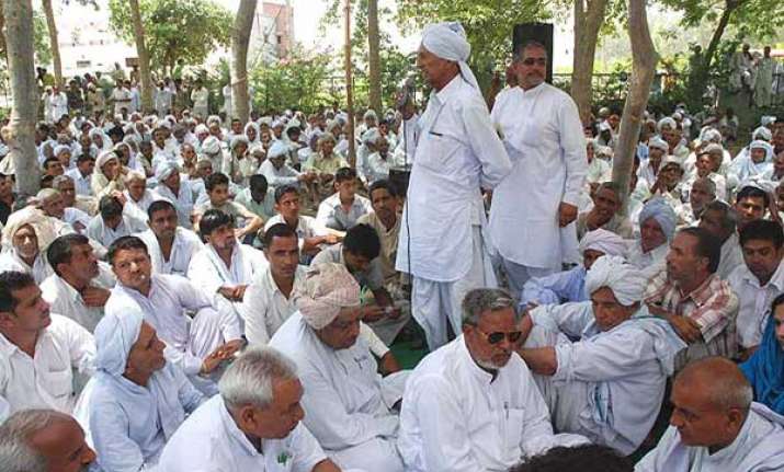khaps warn arya samaj temples not to conduct same gotra