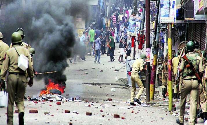 kishtwar clashes curfew continues in eight jammu districts