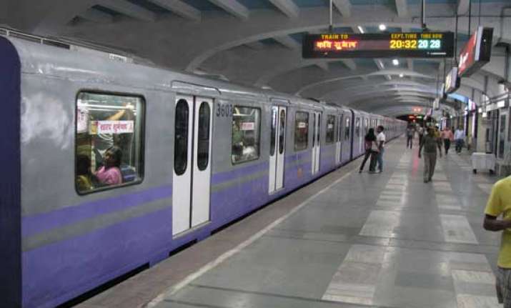 kolkata metro to extend timing of services from march 25