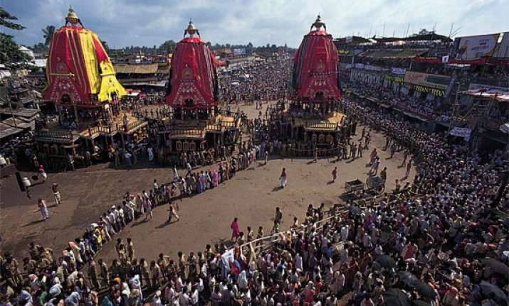 lakhs of devotees throng puri for jagannath rath yatra