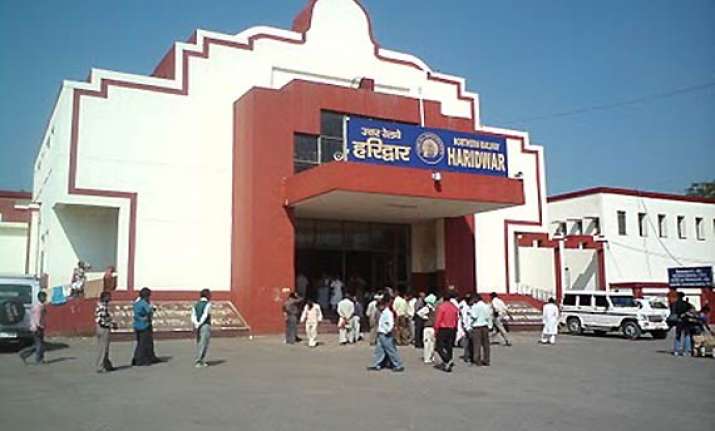 lashkar letter threatens blasts at stations temples