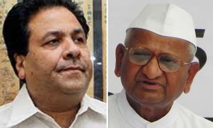 lokpal bill govt asks hazare to wait for outcome of par