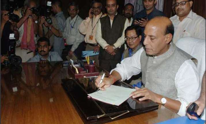mha goes for cleanliness drive junks nearly 1.5 lakh files