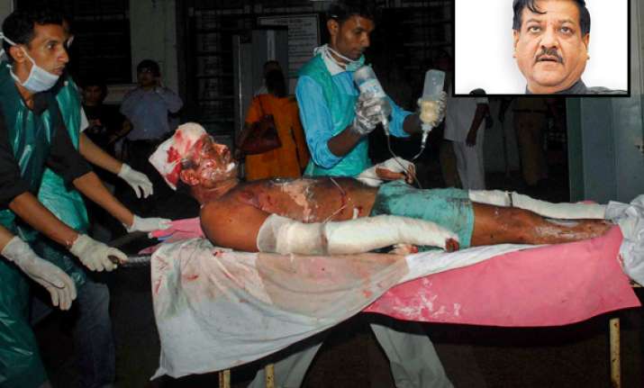 maha govt to bear treatment cost of injured says cm