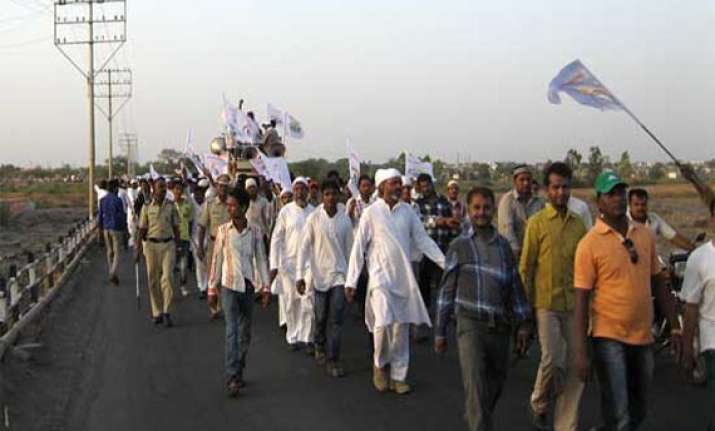 maharashtra muslims demand job quota