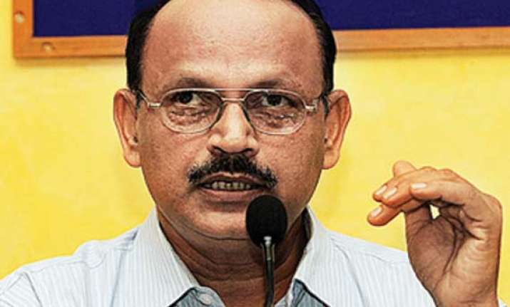 maharashtra govt suspends rape accused dig paraskar