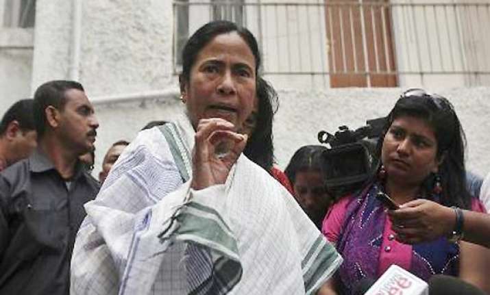 mamta condoles rituparno ghosh s demise