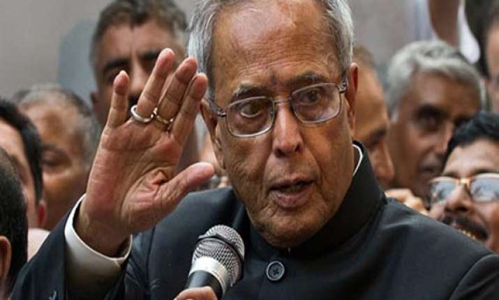 maoist attack india will not be intimidated says president