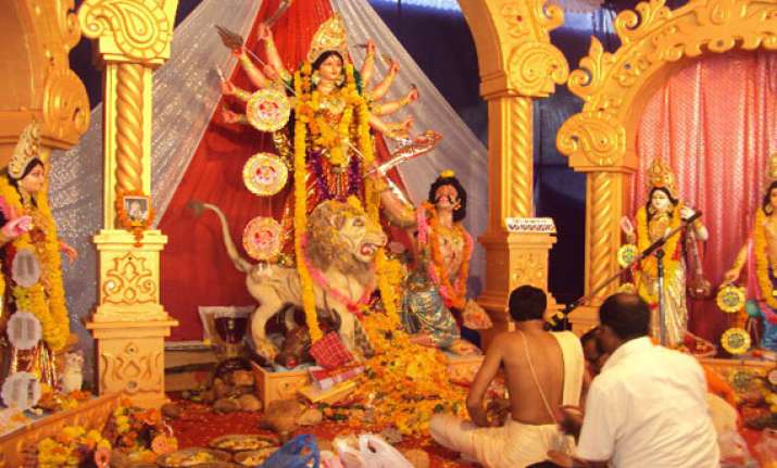 markets remain close for durgotsav in kolkata