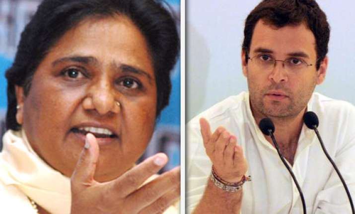 mayawati asks rahul to stop enacting drama for vote bank