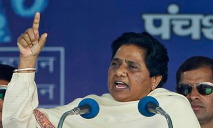 mayawati tenders resignation