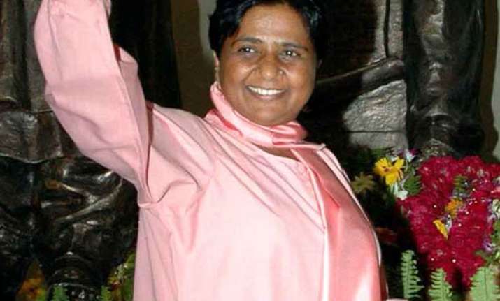 mayawati to amend crpc to tackle rape cases in up