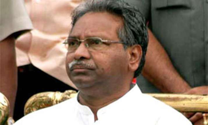 minister urges pm to note dissent to decision on telangana