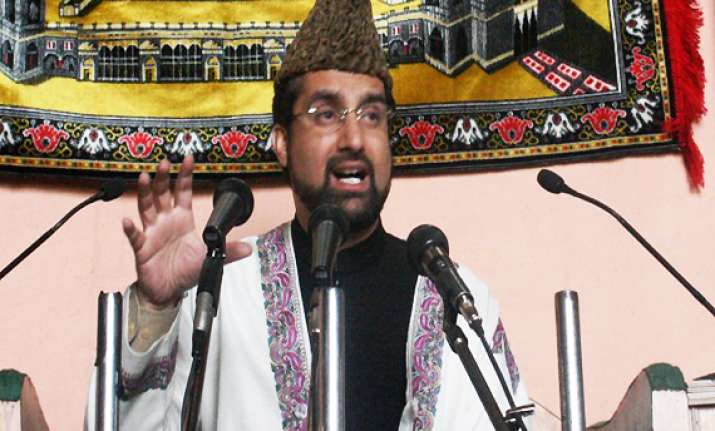 mirwaiz welcomes anna s anti graft agitation