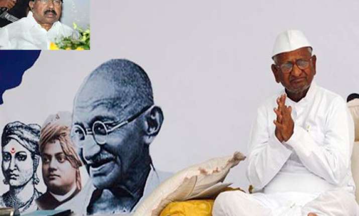 moily says satyagraha is unconstitutional