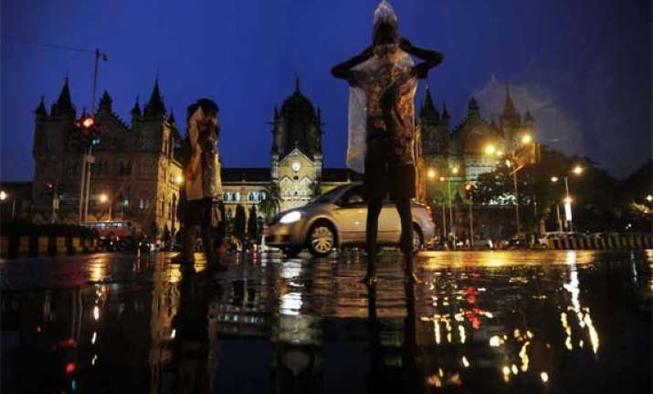 monsoon rains lash mumbai several areas waterlogged