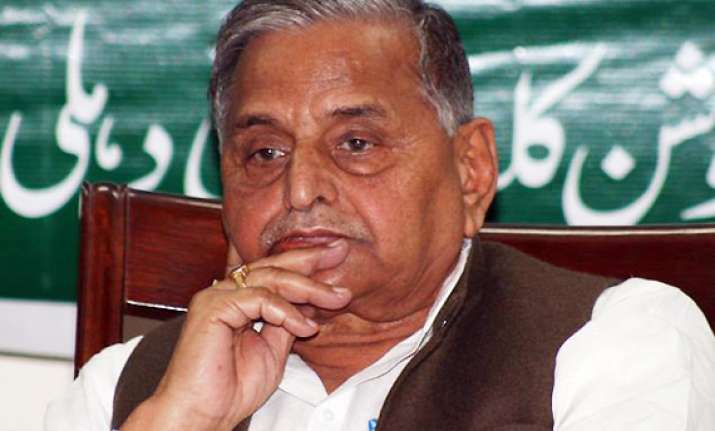 mulayam backtracks after saying he can support congress in