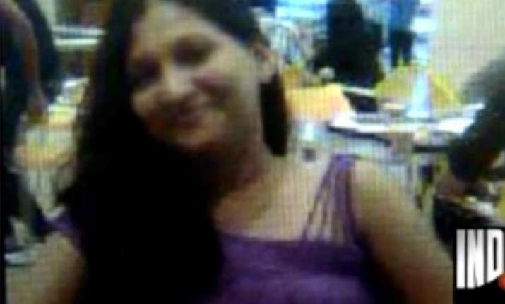 Mumbai Woman Hangs Herself To Death On Live Webcam After Chatting With 9207