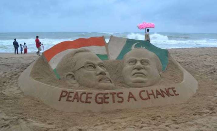 narendra modi nawaz sharif s sand sculpture at puri beach