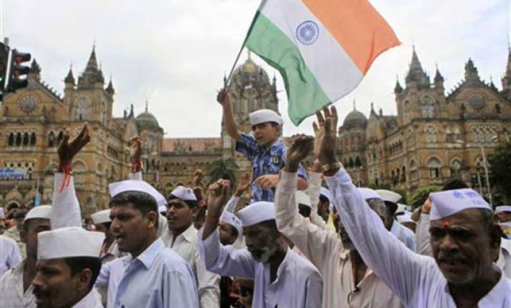 nationwide protests continue dabbawalas lawyers go on strike