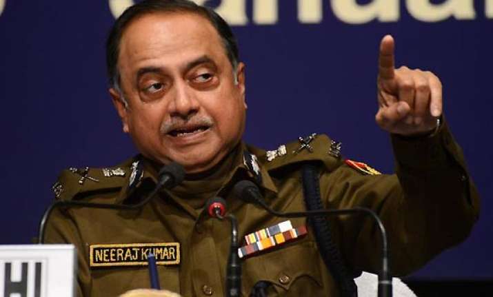 neeraj kumar hails police dial 100 calls cops great actors