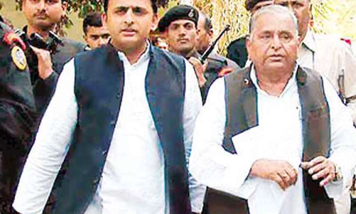 netaji will decide about support to upa says akhilesh
