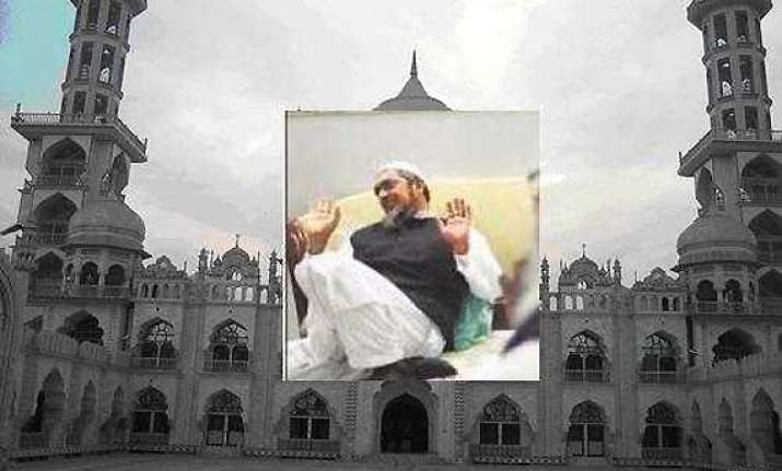 nikah with non muslim girl without conversion illegal