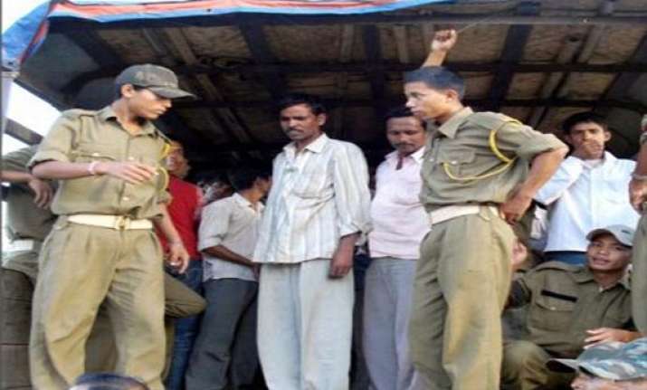 non manipuri shot dead in manipur one body found