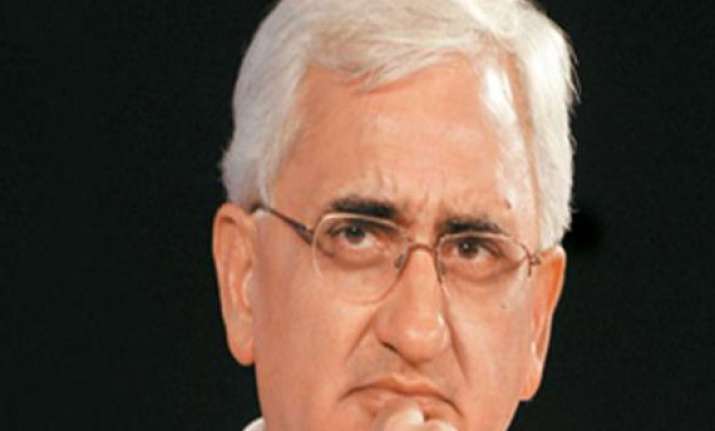 not satisfied with pak response on journalists expulsion