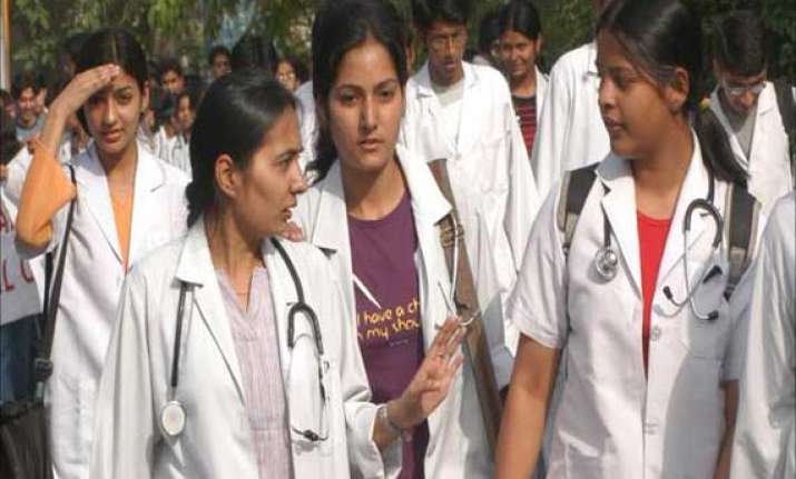 notices to 316 students who cleared pmt exams by unfair