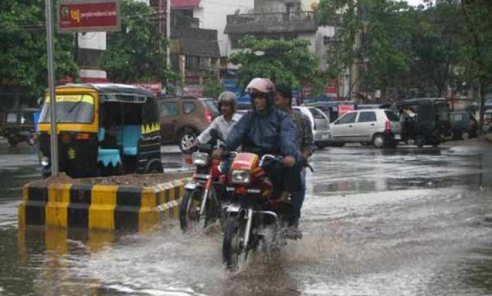 odisha rain government alerts districts