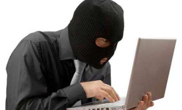 one held for net banking fraud in gurgaon