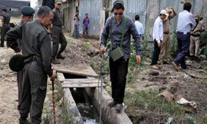 one killed five injured in bomb blast in manipur