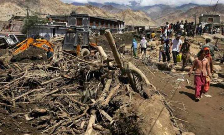 one killed four injured in leh blast