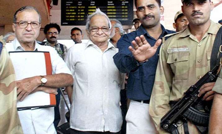 orissa govt breached agreement with maoists say mediators