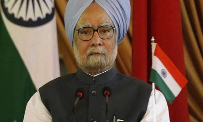 pm pledges to provide usd 1 mln to afghan landslide victims