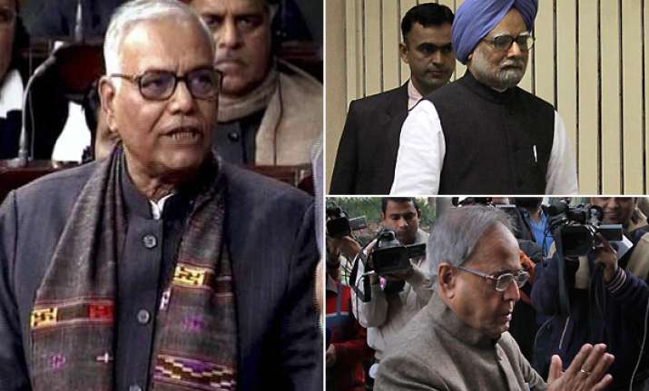pm has no moral right to continue says bjp leader yashwant