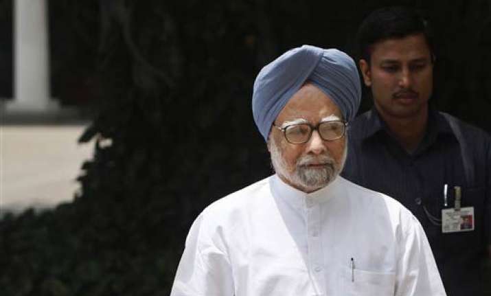 pm given ceremonial reception in afghanistan