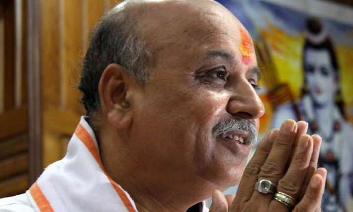 pm should resign says togadiya