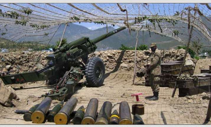 pak troops fire at indian positions in kashmir