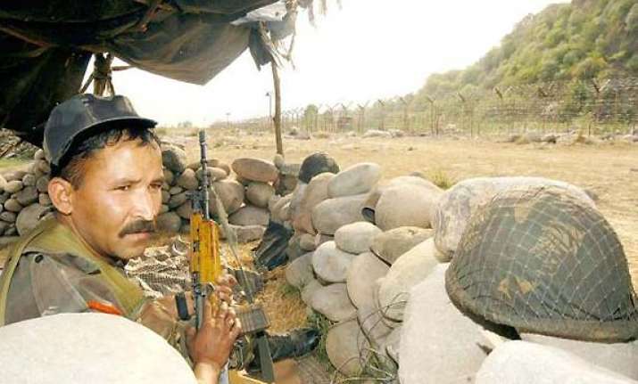 pakistan fires at indian posts on loc