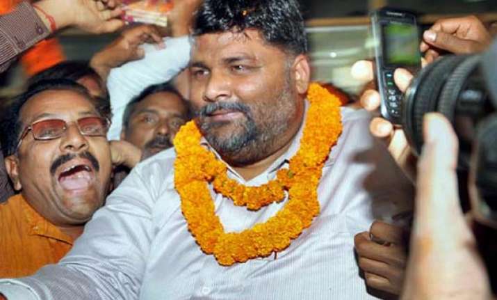 pappu yadav continues fast to support hazare