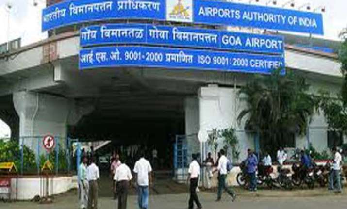 parents abandon 11 year old at goa airport leave for dubai