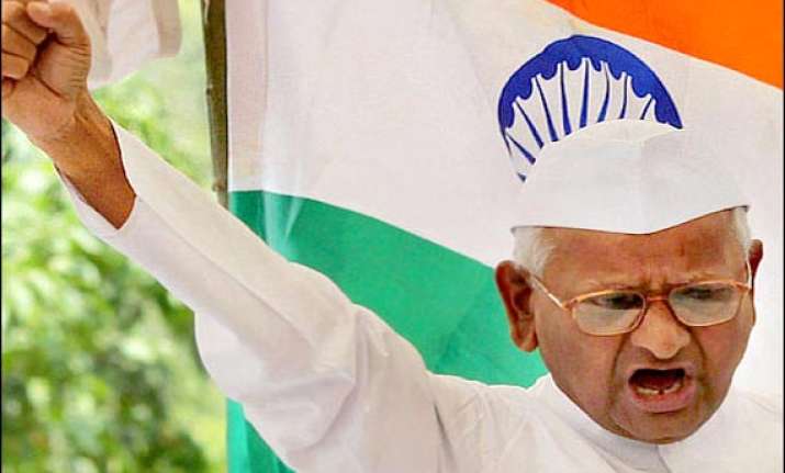 pass lokpal bill or face another rally at ramlila maidan