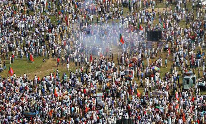 patna serial blasts 3 suspects detained