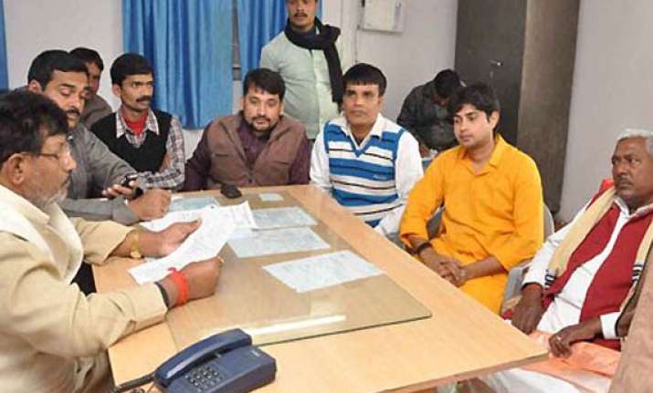 patna high court asks ramadhar singh to surrender