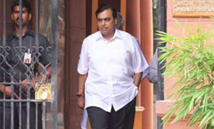 police probing threat letter to mukesh ambani